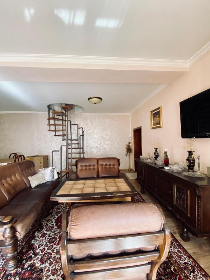 Central House Oradea Zewnętrze zdjęcie