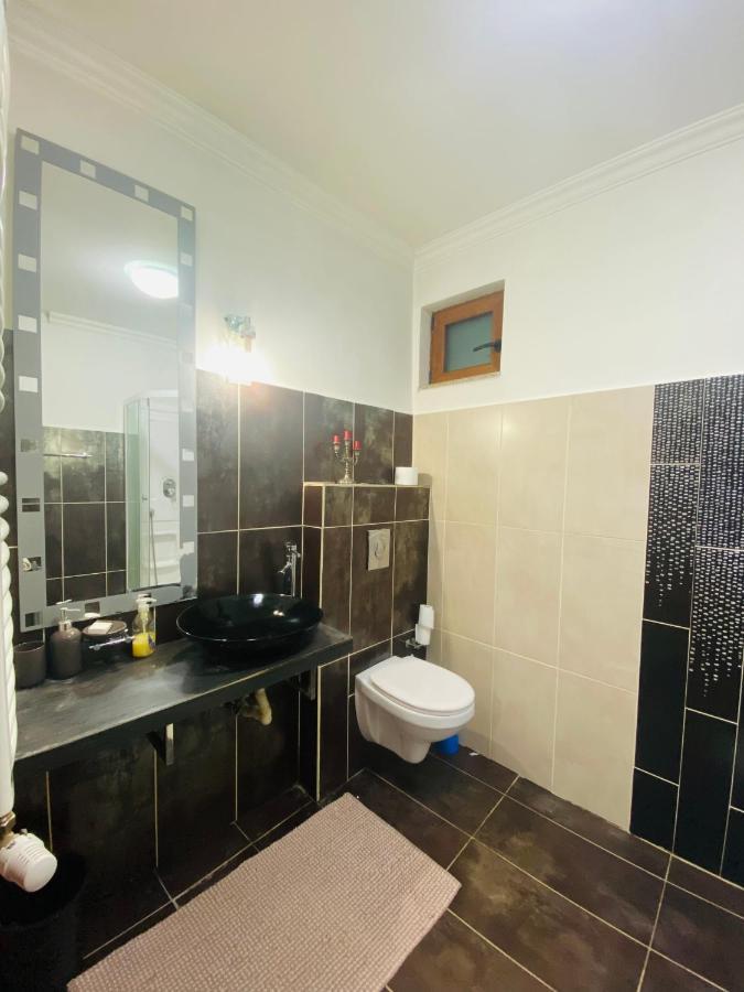 Central House Oradea Zewnętrze zdjęcie